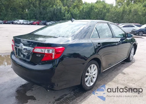 2012 Toyota Camry Xle V6 z USA, uszkodzony, nr VIN 4T1BK1FK4CU523340